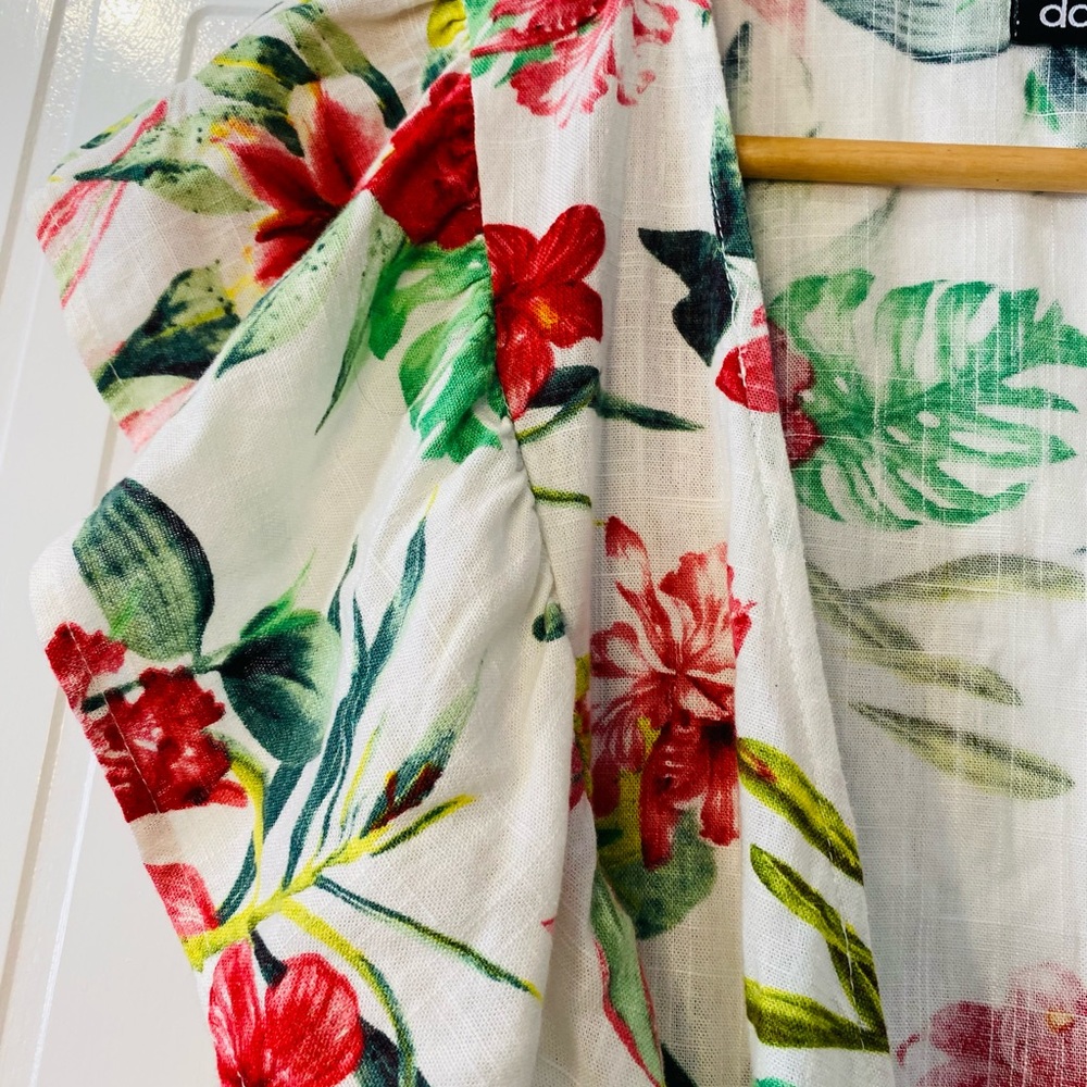 NWOT White Floral Tie Up Bolero Ruffle Cap Sleeves 10 - Picture 9 of 15